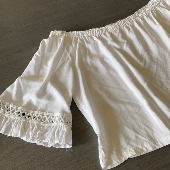 SHEIN Flowy Pants and Blouse Set - Picture 4 of 7